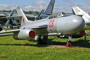 Yakovlev_Yak-25_at_Central_Air_Force_museum